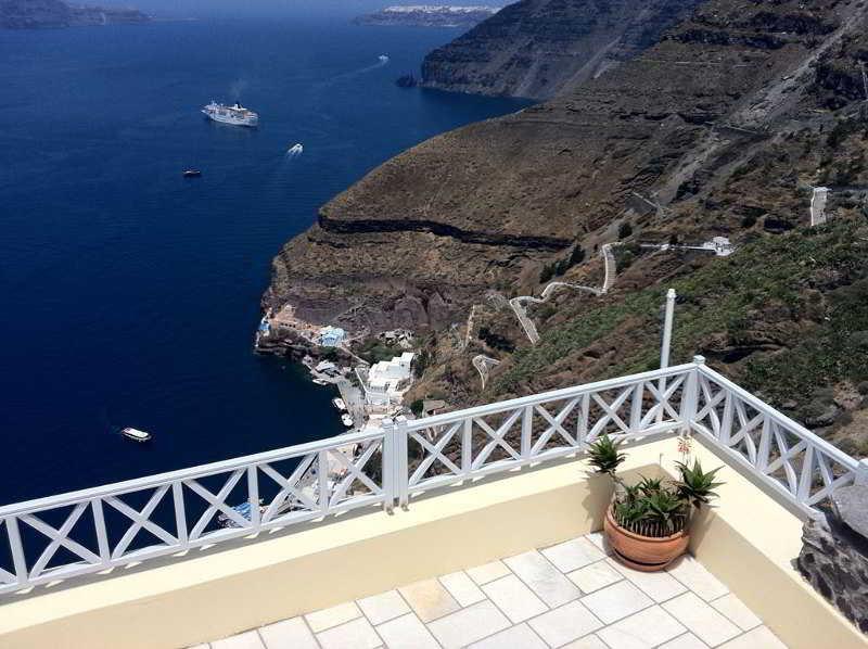 Cori Rigas Suites Фира Екстериор снимка